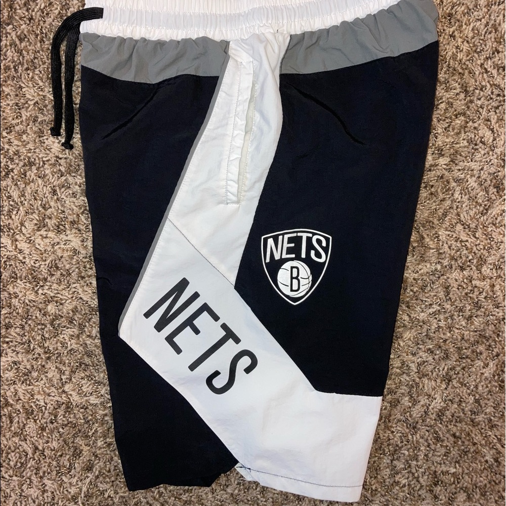 Men’s NBA Brooklyn Nets shorts size Small